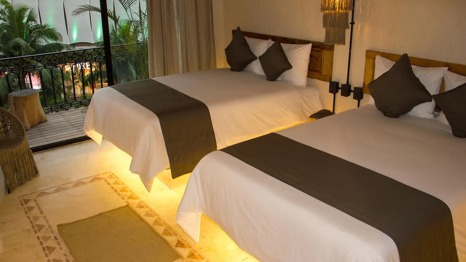 Caribbean Paradise Hotel & Spa - 5Th Avenue Playa del Carmen