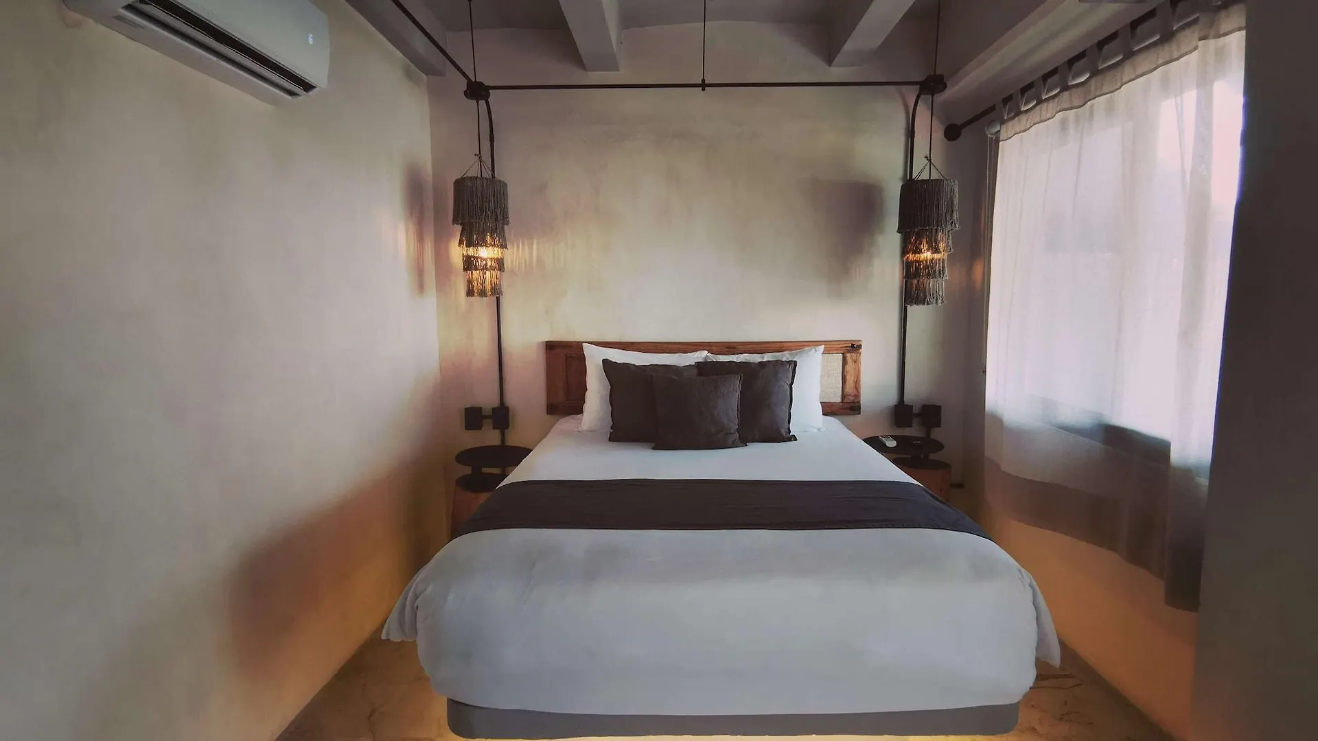 Caribbean Paradise Hotel & Spa - 5Th Avenue Playa del Carmen Mexico